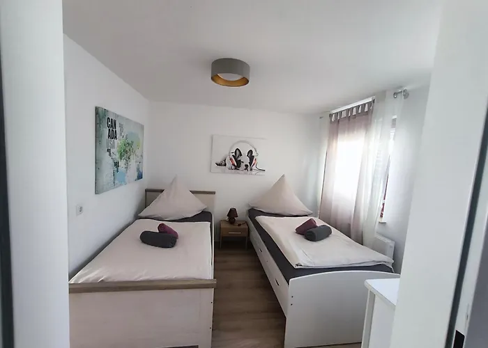 La Casa Suciu